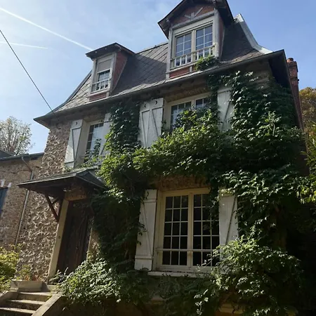 Maison Spacieuse Calme 10pers Soisy-sur-Seine